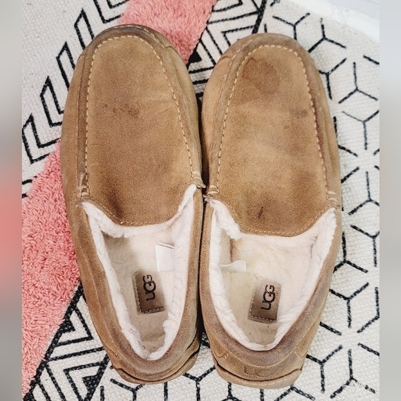 UGG Ascot Slipper in Tan, sz 11 main image 9